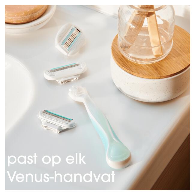 Gillette Venus Deluxe Smooth Sensitive Navulmesjes 4 Stuks