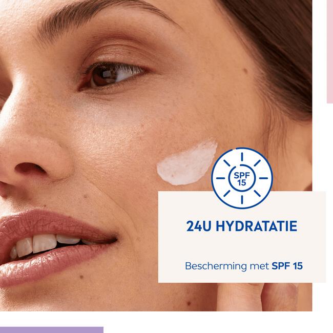 NIVEA Essentials +24h Voedende Dagcrème SPF15 50 ML