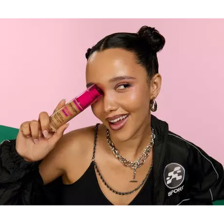 Revolution Superfix Blur Longwear Foundation F6.2Nc