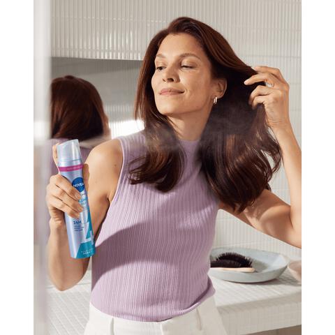 NIVEA Volume Care Styling Spray 250 ML