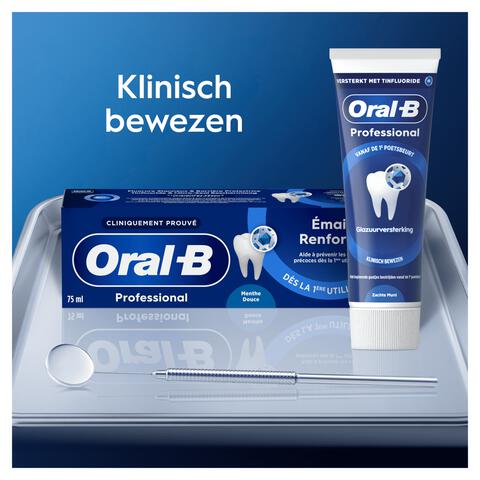 Oral-B Professional Glazuurversterkende Tandpasta Zachte Munt 75ML