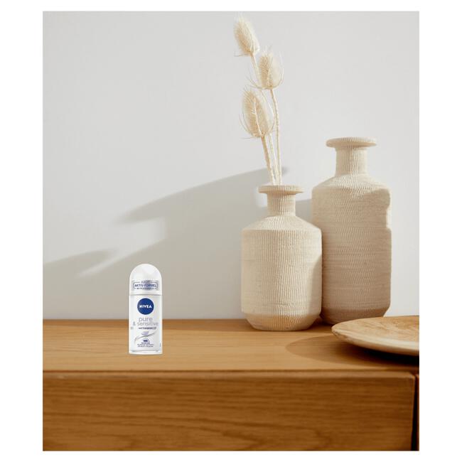 NIVEA Pure & Sensitive Deodorant Roller 50 ML
