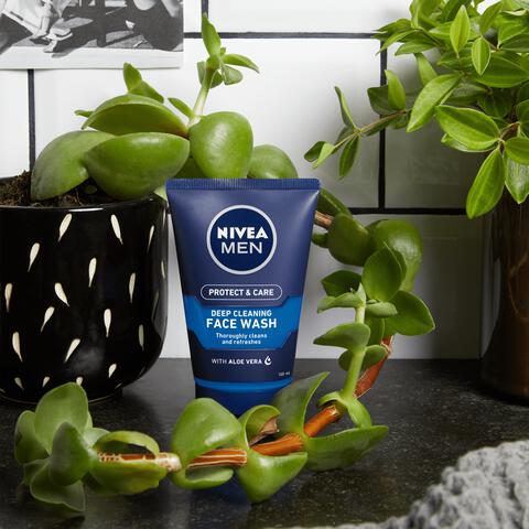 NIVEA MEN Protect & Care Verfrissende reinigingsgel 100 ML