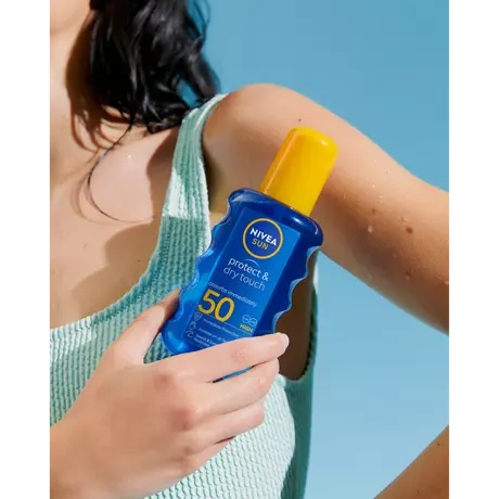 NIVEA SUN Protect & Dry Touch Transparante Zonnespray SPF 50 200 ML