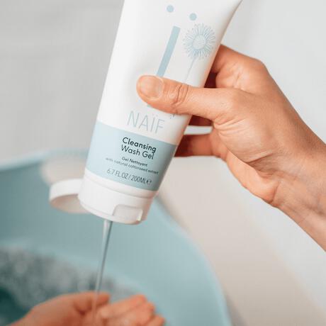 Naïf Baby & Kids Shampoo + Wasgel Value Pack