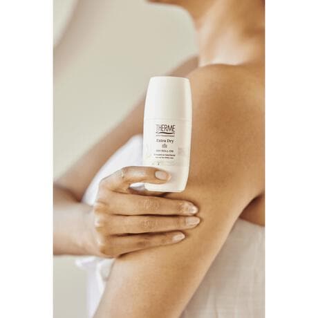 Therme Zen White Lotus Anti-Transpirant Extra Dry 48H Deodorant Roller 60 ML