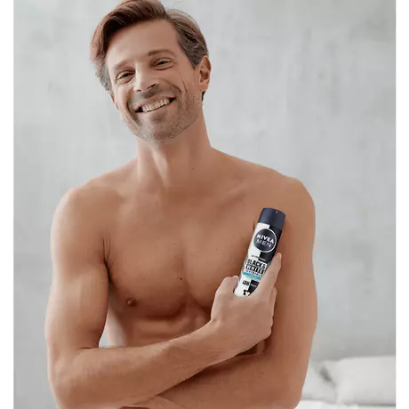 NIVEA MEN Black & White Invisible Fresh Deodorant Spray 150 ML