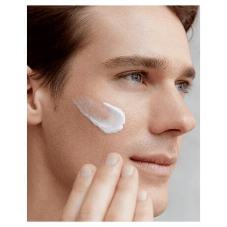 NIVEA MEN Sensitive Scheerschuim 250 ML