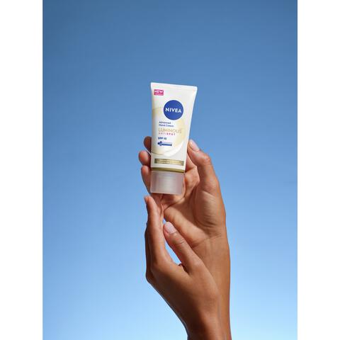 NIVEA Luminous630 Anti-Spot Handcrème SPF 15 50 ML