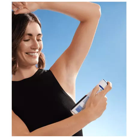 NIVEA Black & White Invisible Silky Smooth Deodorant Spray 150 ML
