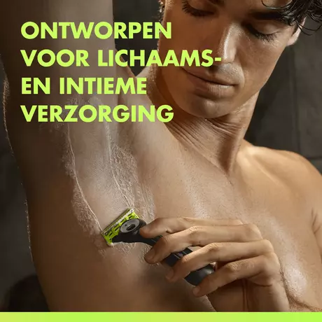 GilletteLabs Body Intimate Navulmesjes 8 stuks