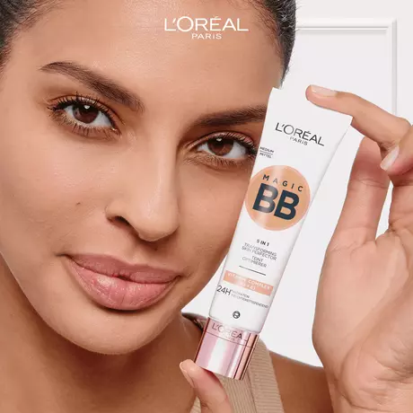 L'Oréal Paris BB C'est Magic BB Cream 04 Medium Gekleurde Dagcrème SPF20