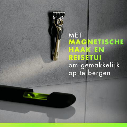 GilletteLabs Scheersysteem 1 Handvat Met 5 Navulmesjes En Reisetui