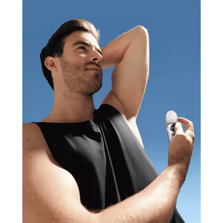 NIVEA MEN Black & White Ultimate Impact Deodorant Roller 50 ML