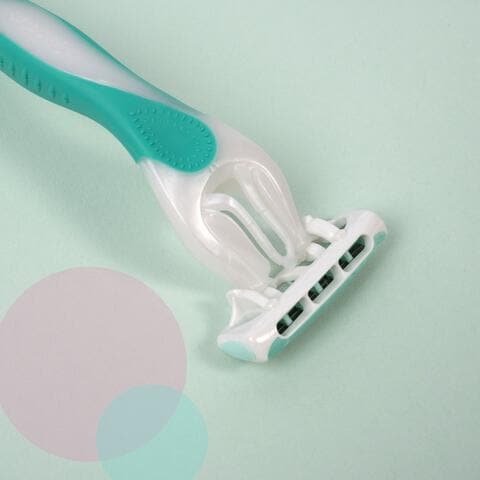 Wilkinson QUATTRO myIntuition disposables Smooth Sensitive 3+1