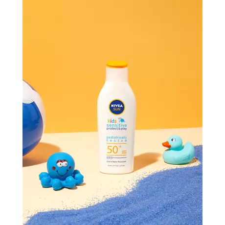NIVEA SUN Kids Zonnebrand Protect & Sensitive Zonnemelk SPF 50+ 200 ML