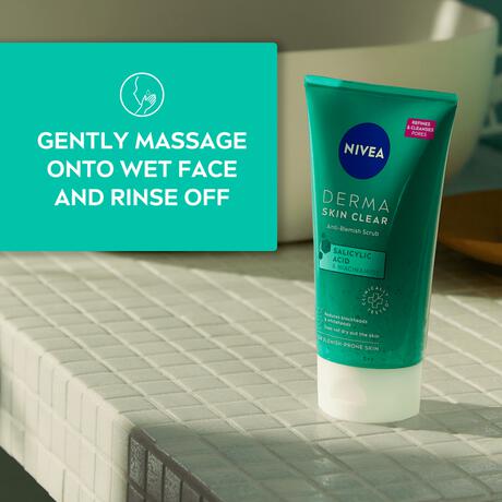 NIVEA Derma Skin Clear Scrub Onzuivere Huid 150 ML