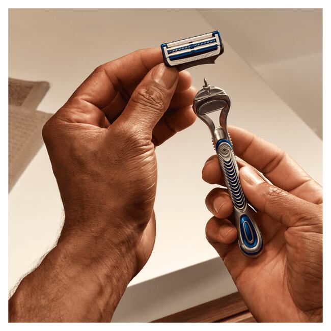 Gillette SkinGuard Sensitive Navulmesjes 8 stuks