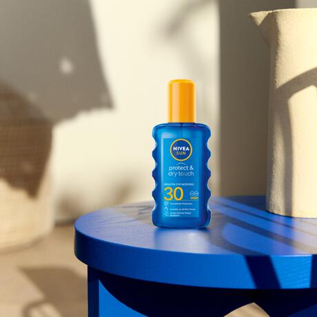 NIVEA SUN Zonnebrand Protect & Dry Touch Transparante Zonnespray SPF 30 200 ML