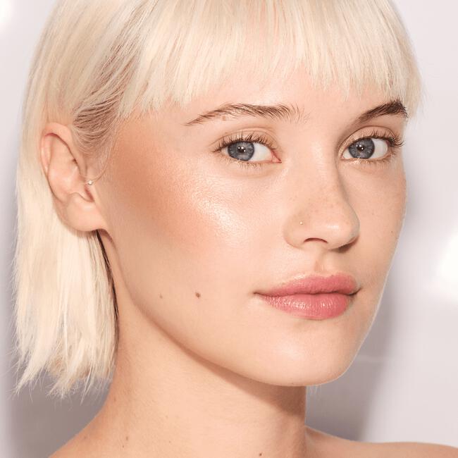 Rimmel London Multi Tasker Turbocharged Glow Liquid Illuminator Bronzer - Brons - 007 Spilling the tea