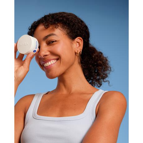NIVEA Essentials 24u Hydraterende Dagcrème SPF30 Normale Huid 50 ML