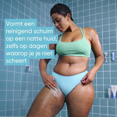 Gillette Venus Satin Care 2-in-1 Reiniger & Scheergel Voor Huid en Schaamhaar 190 ML