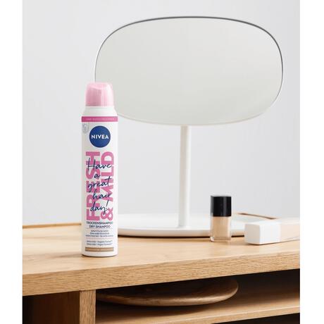 NIVEA Fresh Revive 3-In-1 Droogshampoo Donkerblond Haar 200 ML