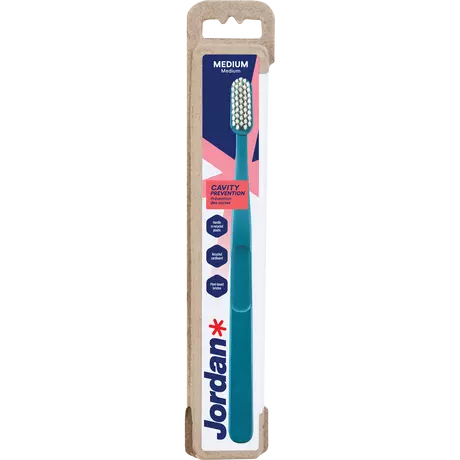 Jordan Clean Smile Care Medium Tandenborstel