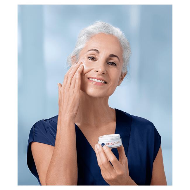 NIVEA Vital Soja Dagcrème 50 ML