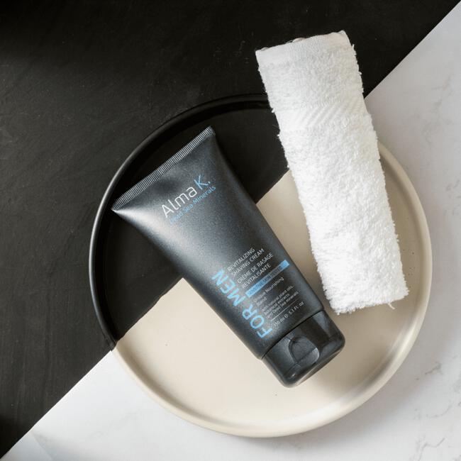 Alma K. Men Care Revitalizing Shaving Cream 150 ML