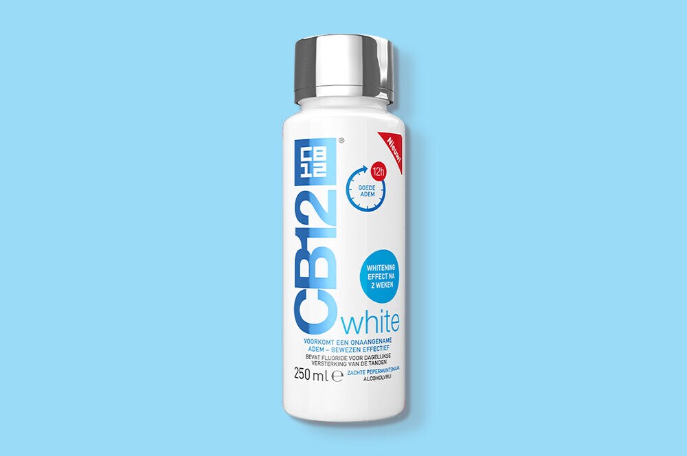 CB21 Spoelen met mondwater