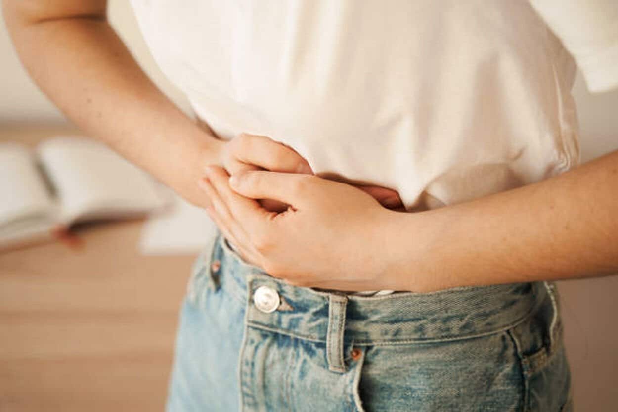 iemand met mogelijk de ziekte van crohn
