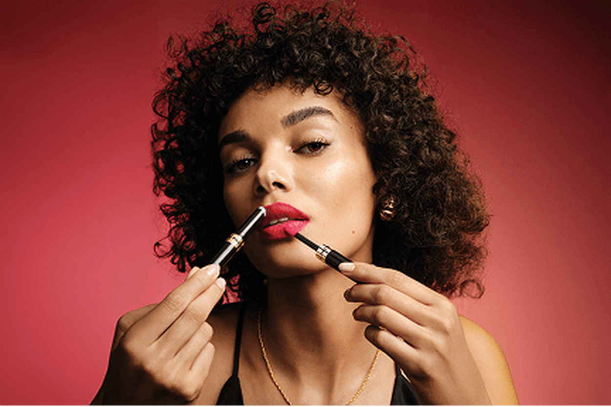 Model beeld Max Factor Lipfinity