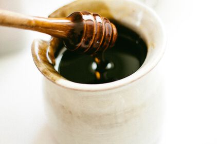 Heb je last van een (droge) kriebelhoest? Lees dan snel verder