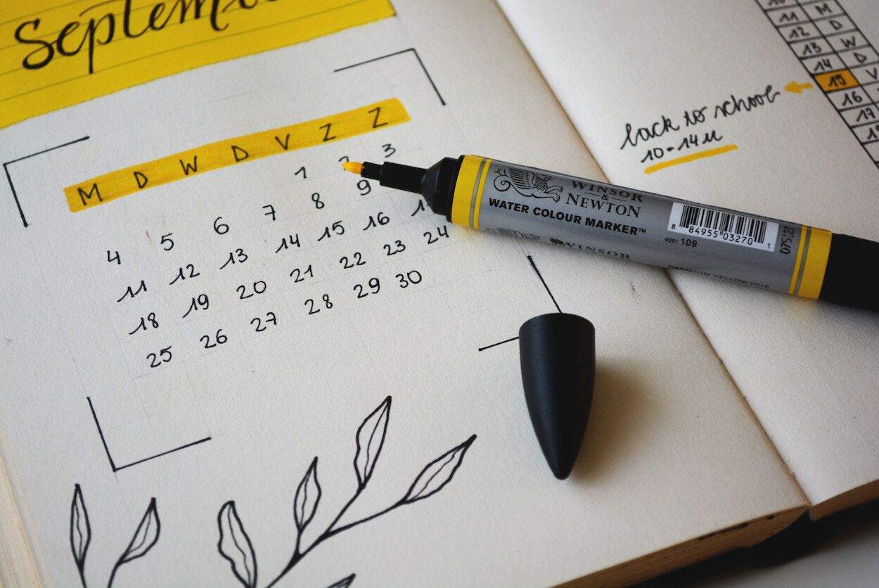 kalender met een gele marker