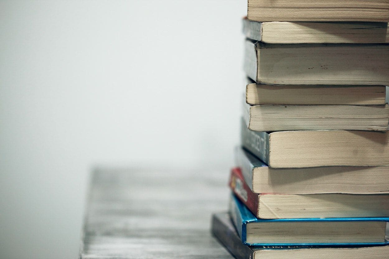 stapel met boeken
