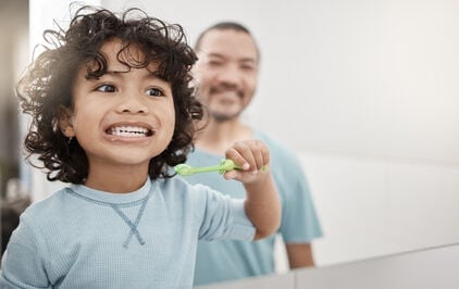 Tandenpoetsen met kinderen: zo pak je dat aan