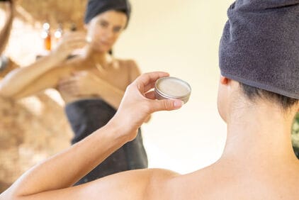 Natuurlijke deodorant vergelijken: welke deo past bij jou?