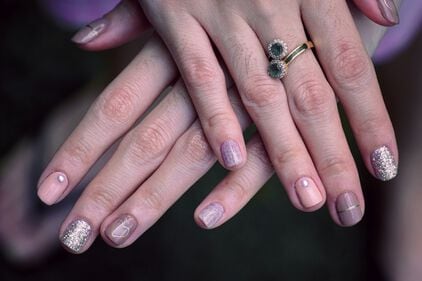 Splinter onder de nagel
