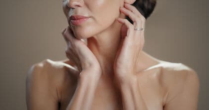 Vette huid: behandeling, verzorging en tips